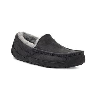 UGG Ascot Matte Leather Black Fur Slippers Mens Size 8 -NWOB or Womens Size 9.5
